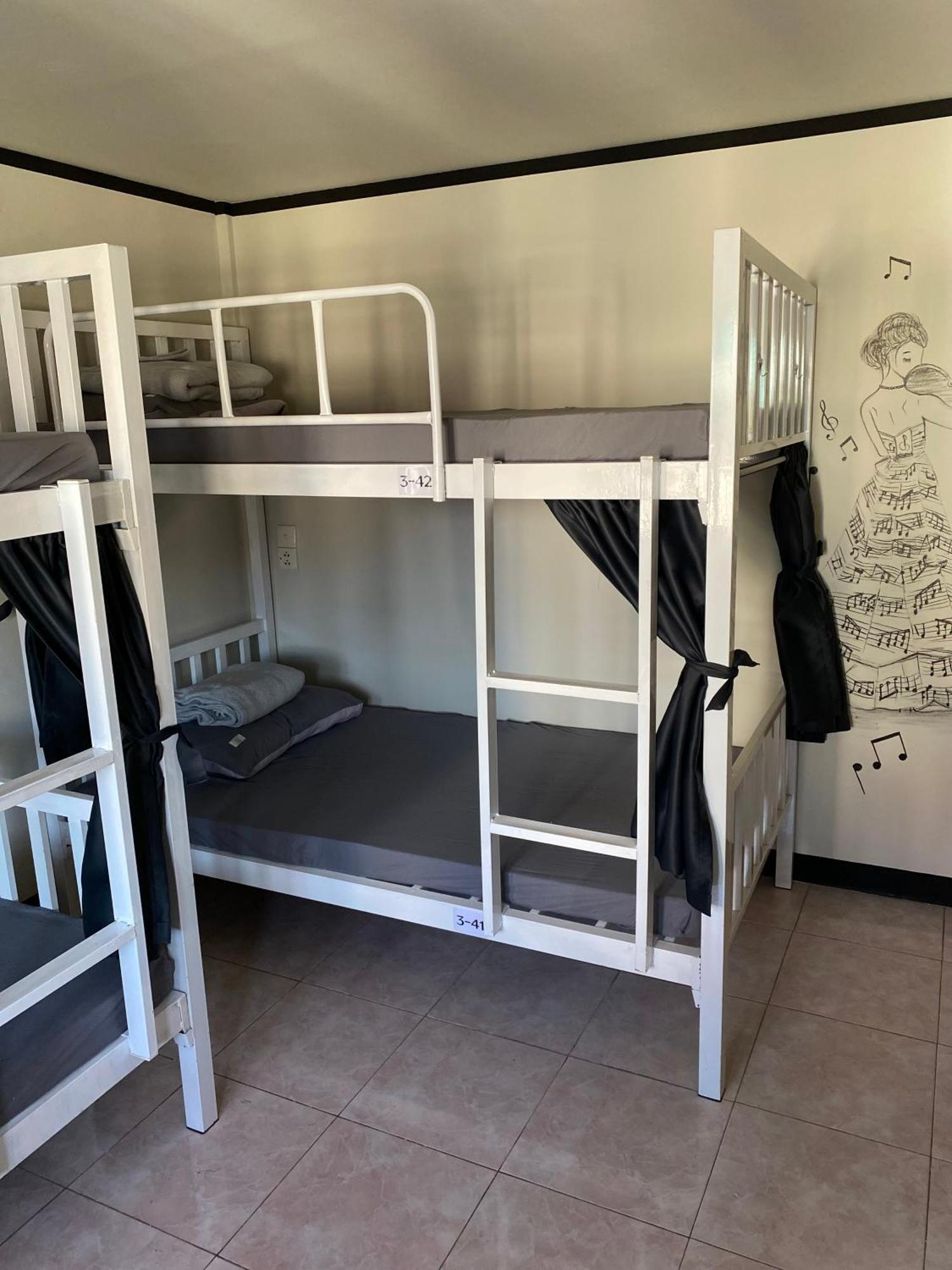 Vibecnx Hostel Chiang Mai